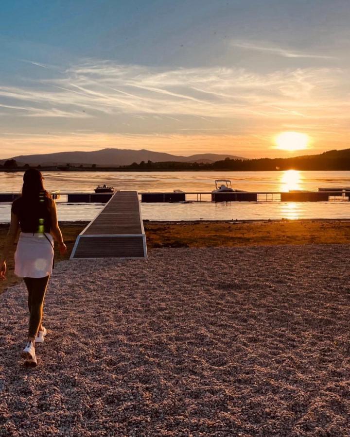 Unique Lipno Apartment Černá v Pošumaví Exteriör bild